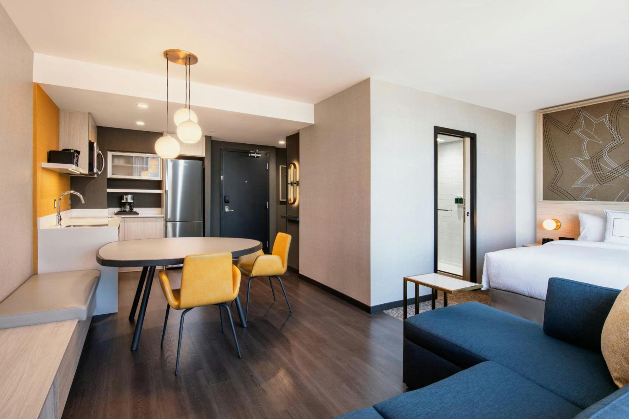 Hotel By Marriott Downtown/beltline District