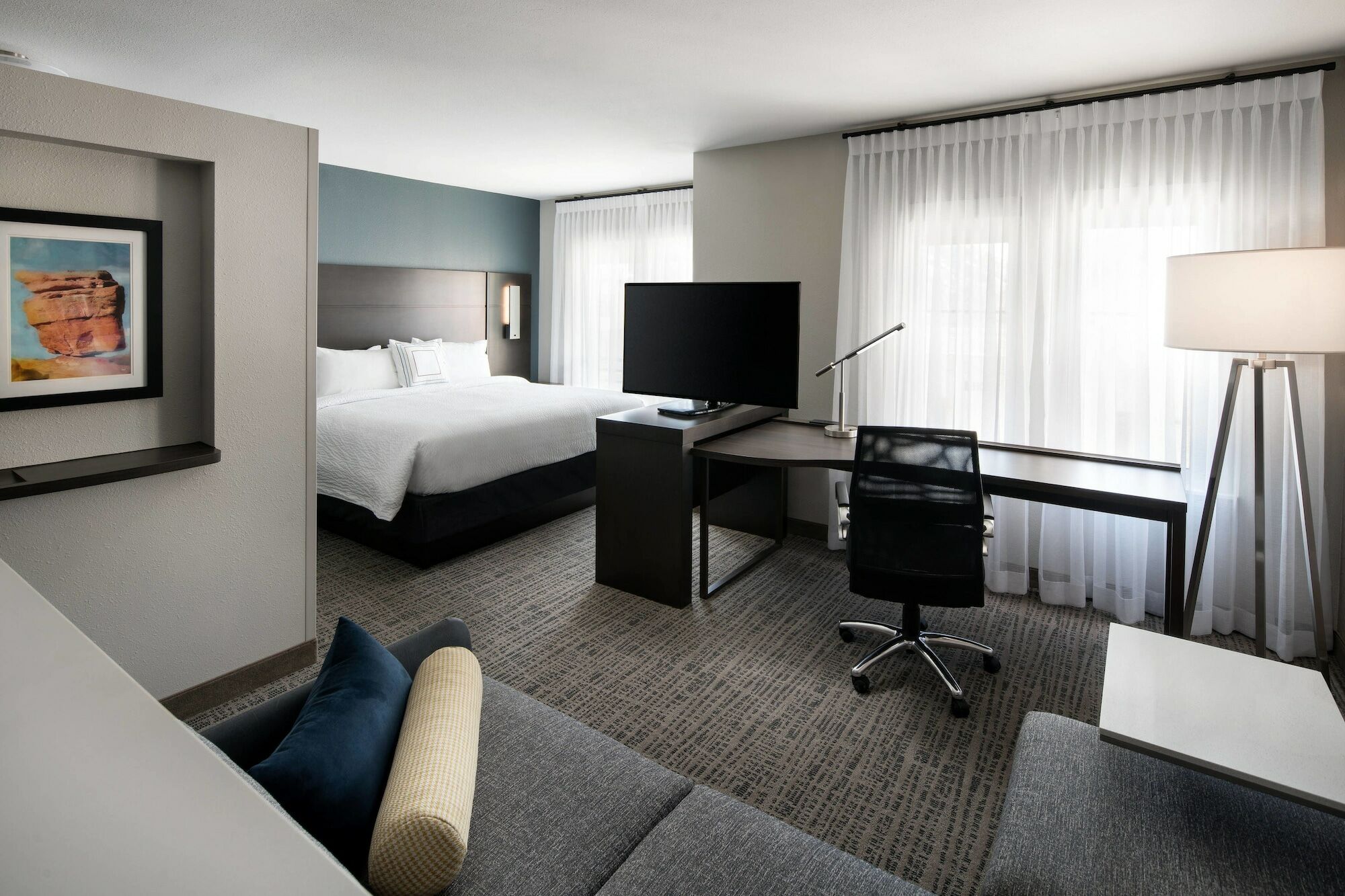 By Marriott Downtown/beltline District Hotel