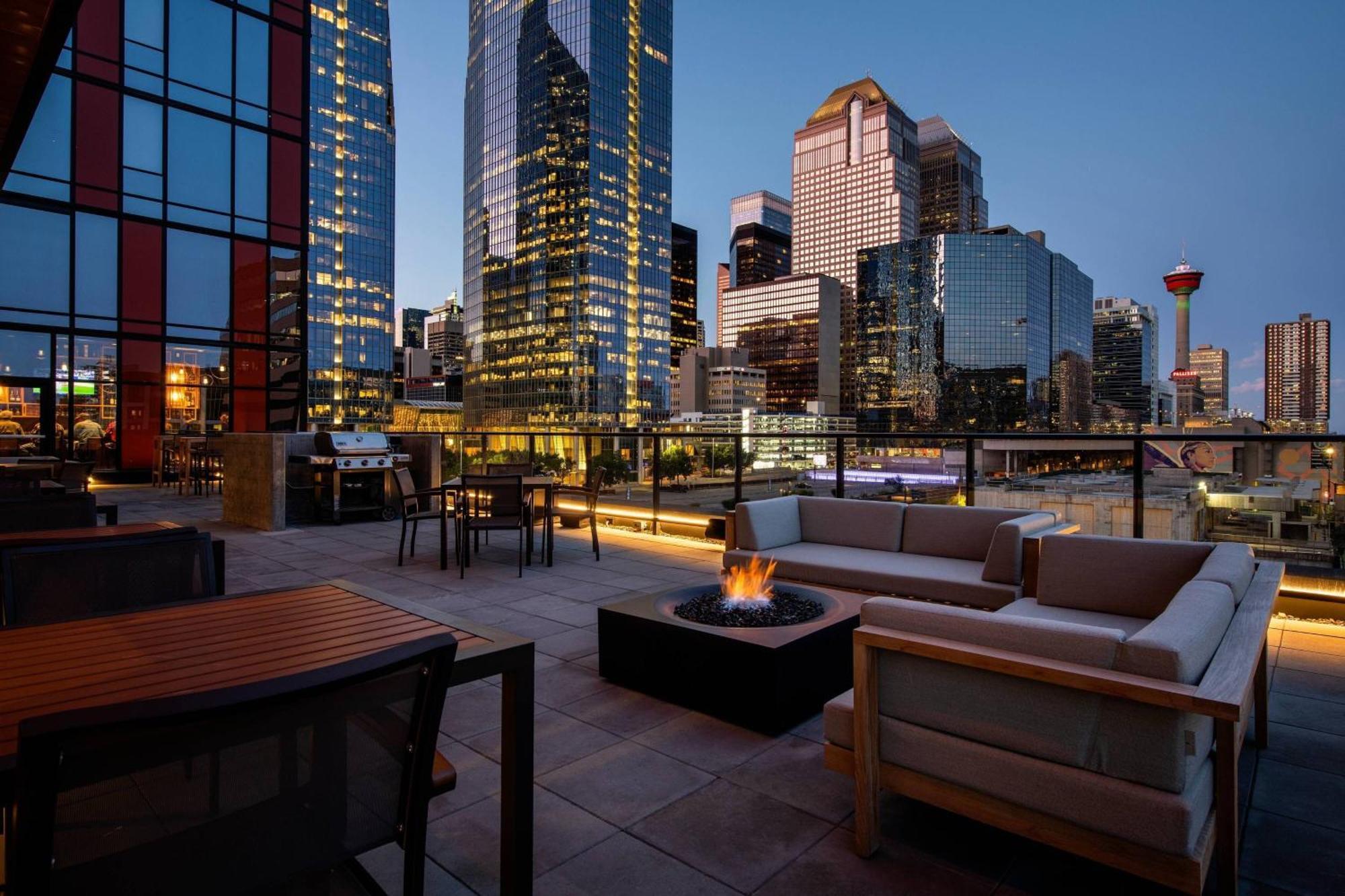 Hotel By Marriott Downtown/beltline District 3*