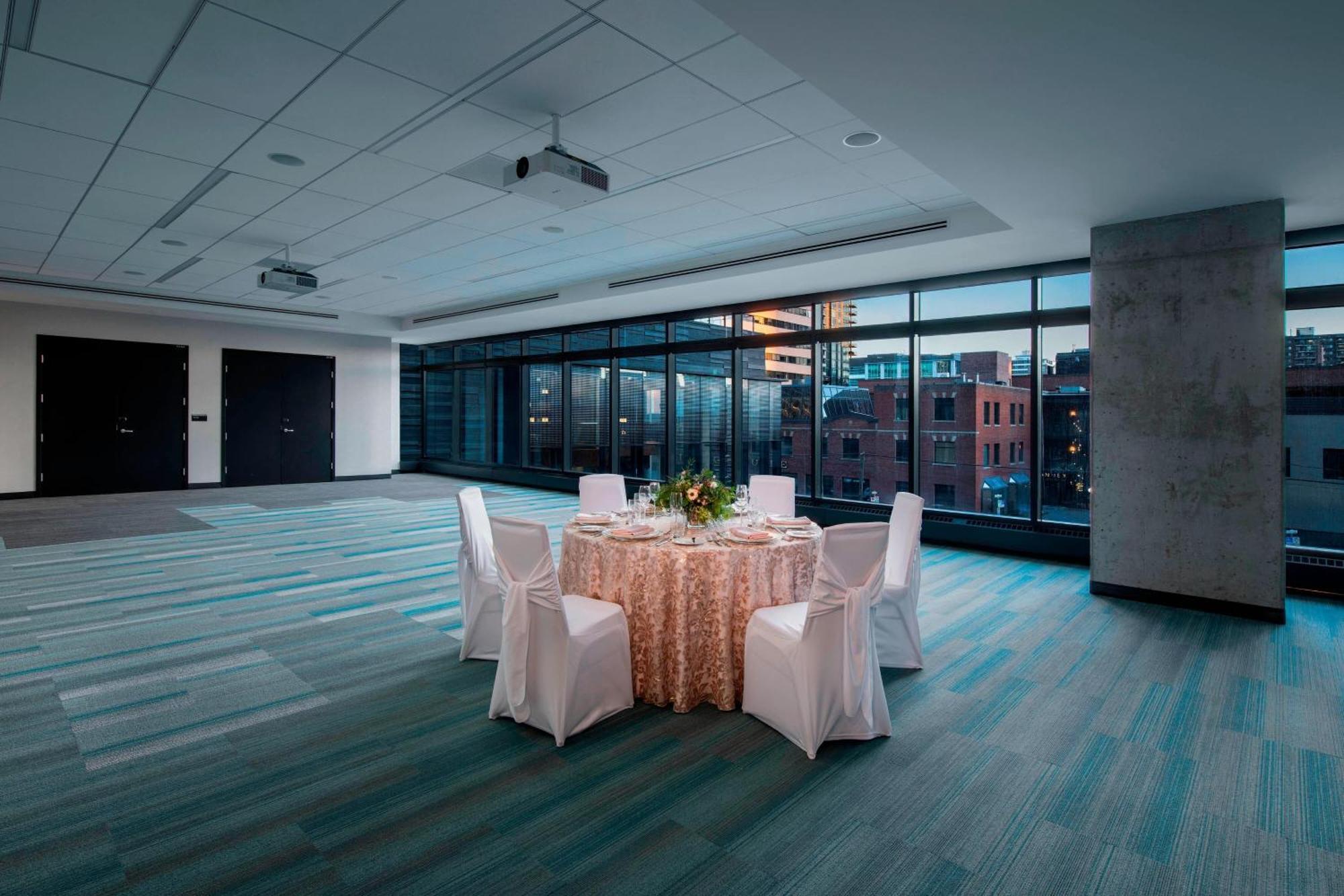 Hotel By Marriott Downtown/beltline District